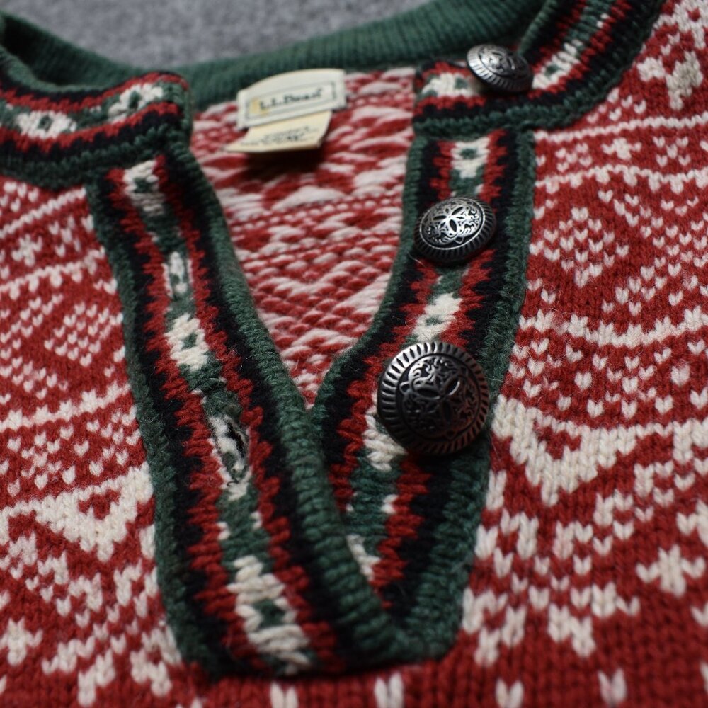 LL Bean Women’s vintage Fairisle red merino wool sweater Holiday Sz M - Picture 3 of 7